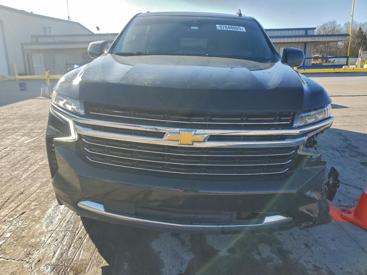 2023 Chevrolet Suburban C1500 Lt - zdjęcie 5