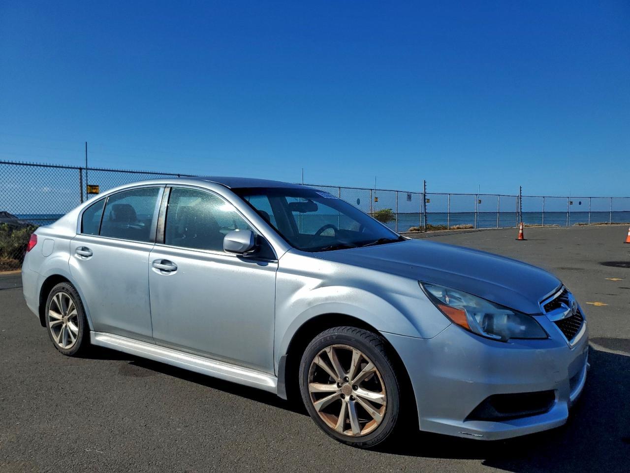 2013 Subaru Legacy - zdjęcie 4