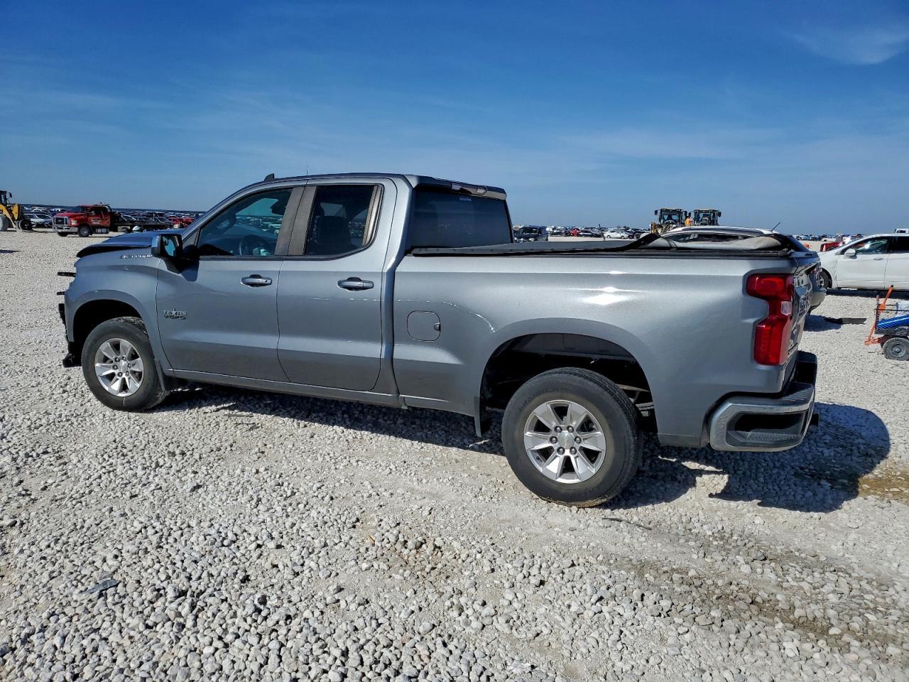 2019 Chevrolet Silverado C1500 Lt - zdjęcie 2