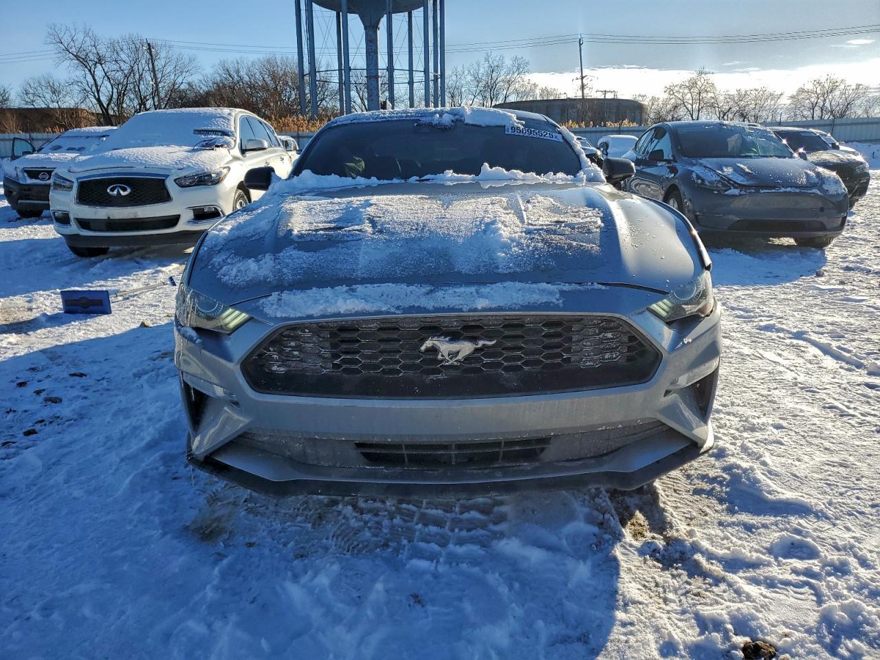 Ford Mustang - zdjęcie 5