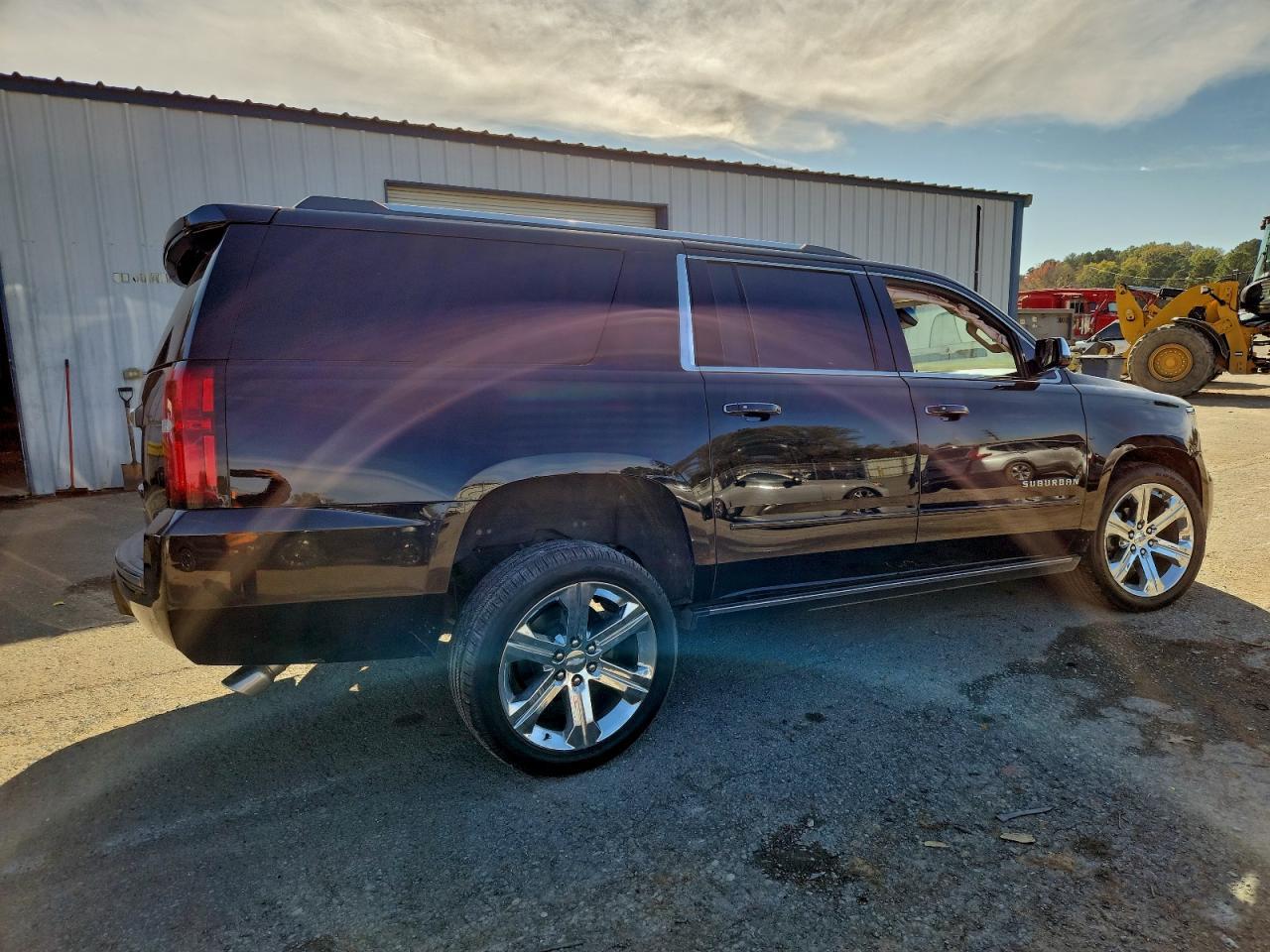 2019 Chevrolet Suburban K1500 Premier - zdjęcie 3