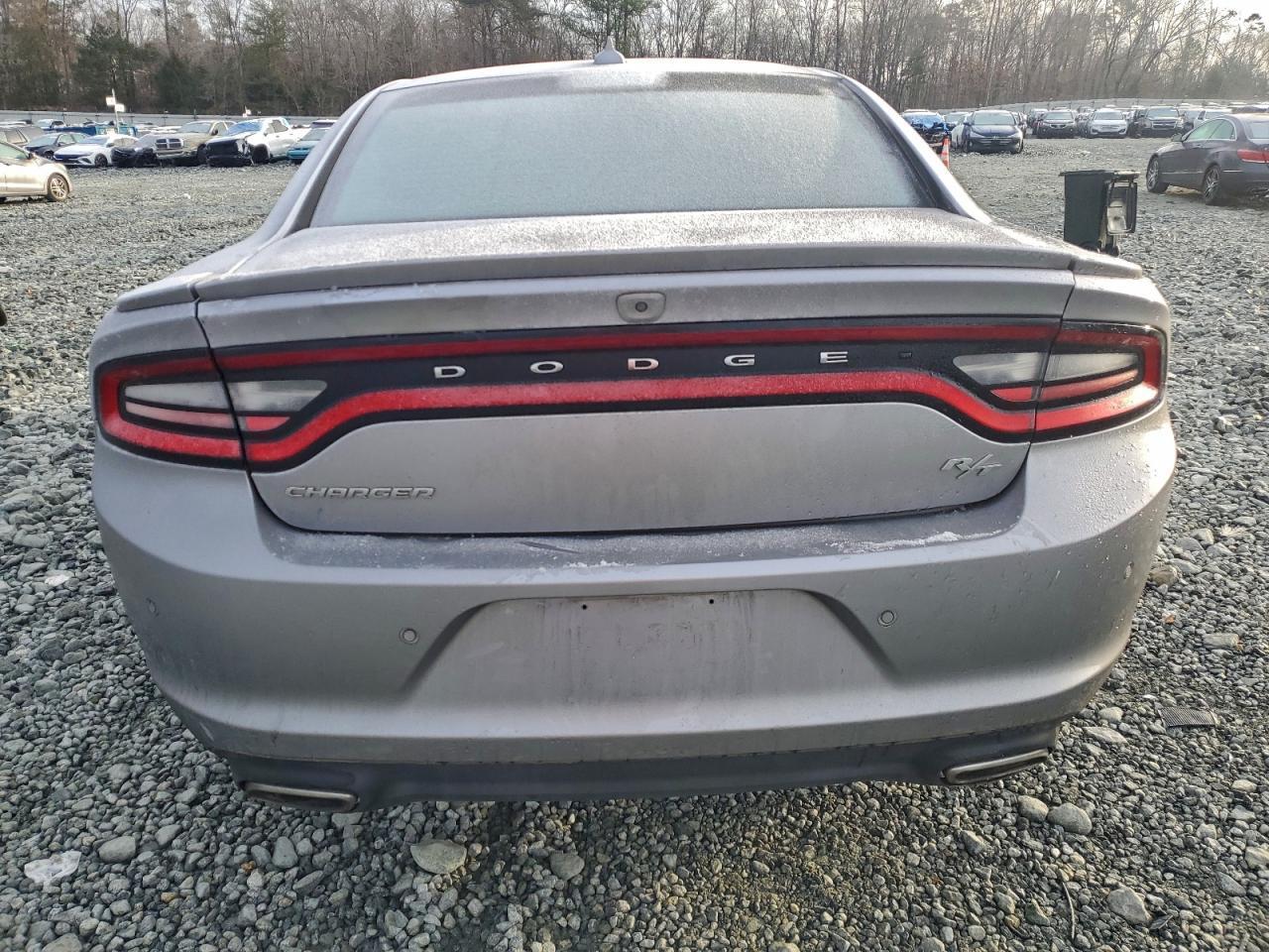2018 Dodge Charger R/T - zdjęcie 6