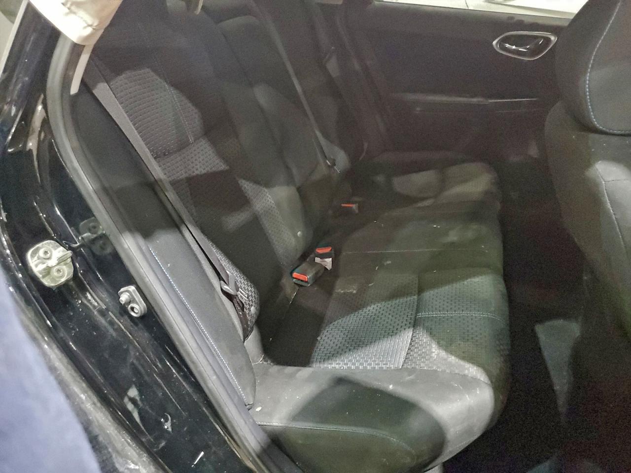 2019 Nissan Sentra S - zdjęcie 10