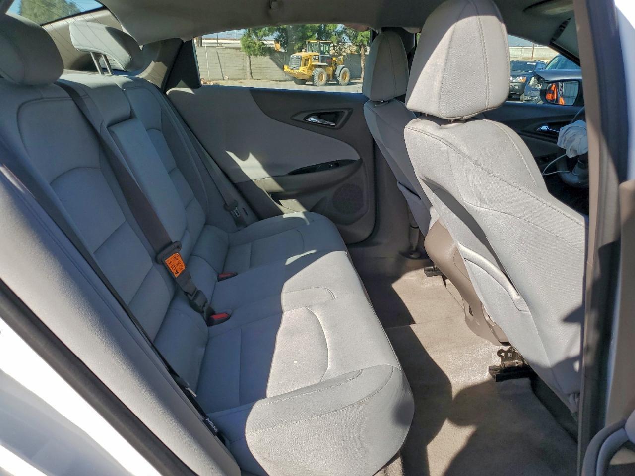 2018 Chevrolet Malibu Ls - zdjęcie 10