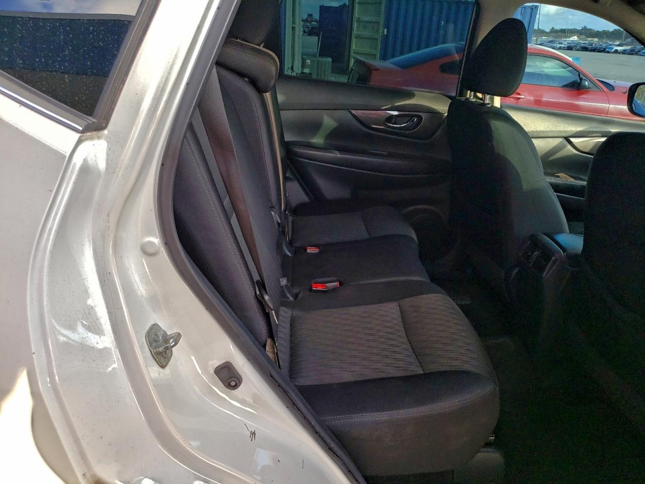 2017 Nissan Rogue S - zdjęcie 11