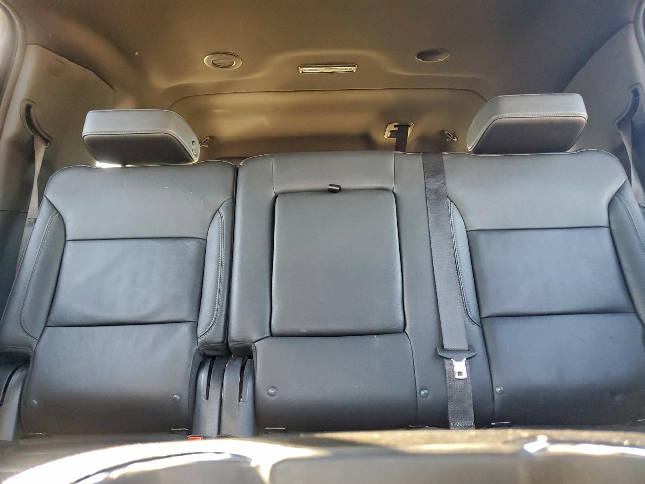 2023 Chevrolet Suburban C1500 Lt - zdjęcie 10