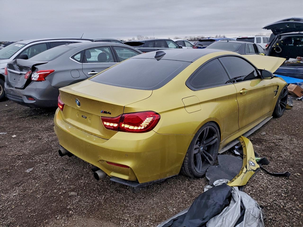 2015 BMW M4 - zdjęcie 3