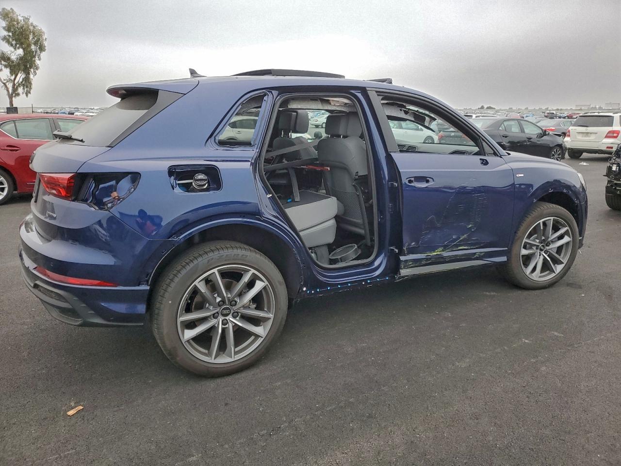 Audi Q3 - zdjęcie 3