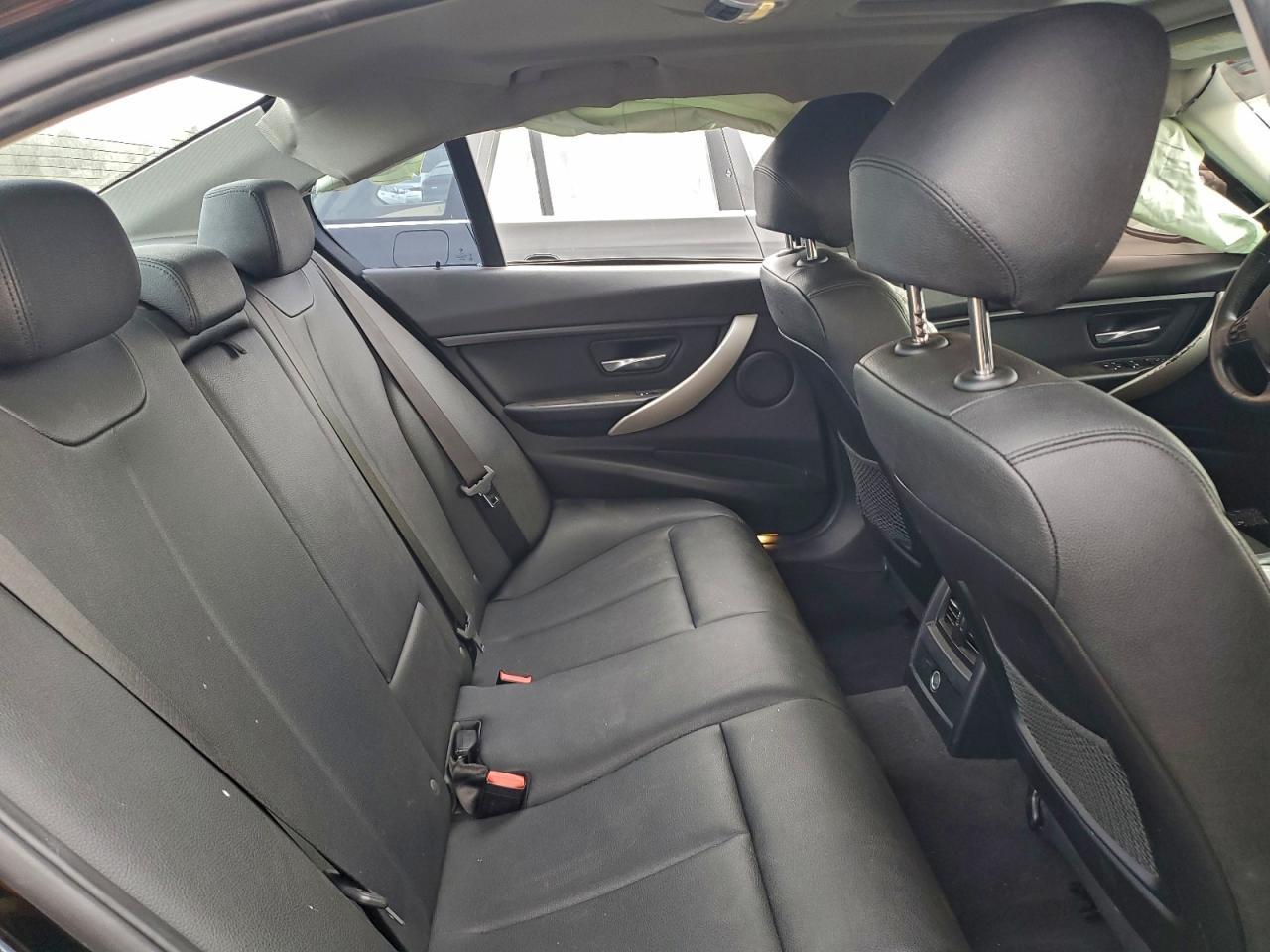 2018 BMW 320 Xi - zdjęcie 10