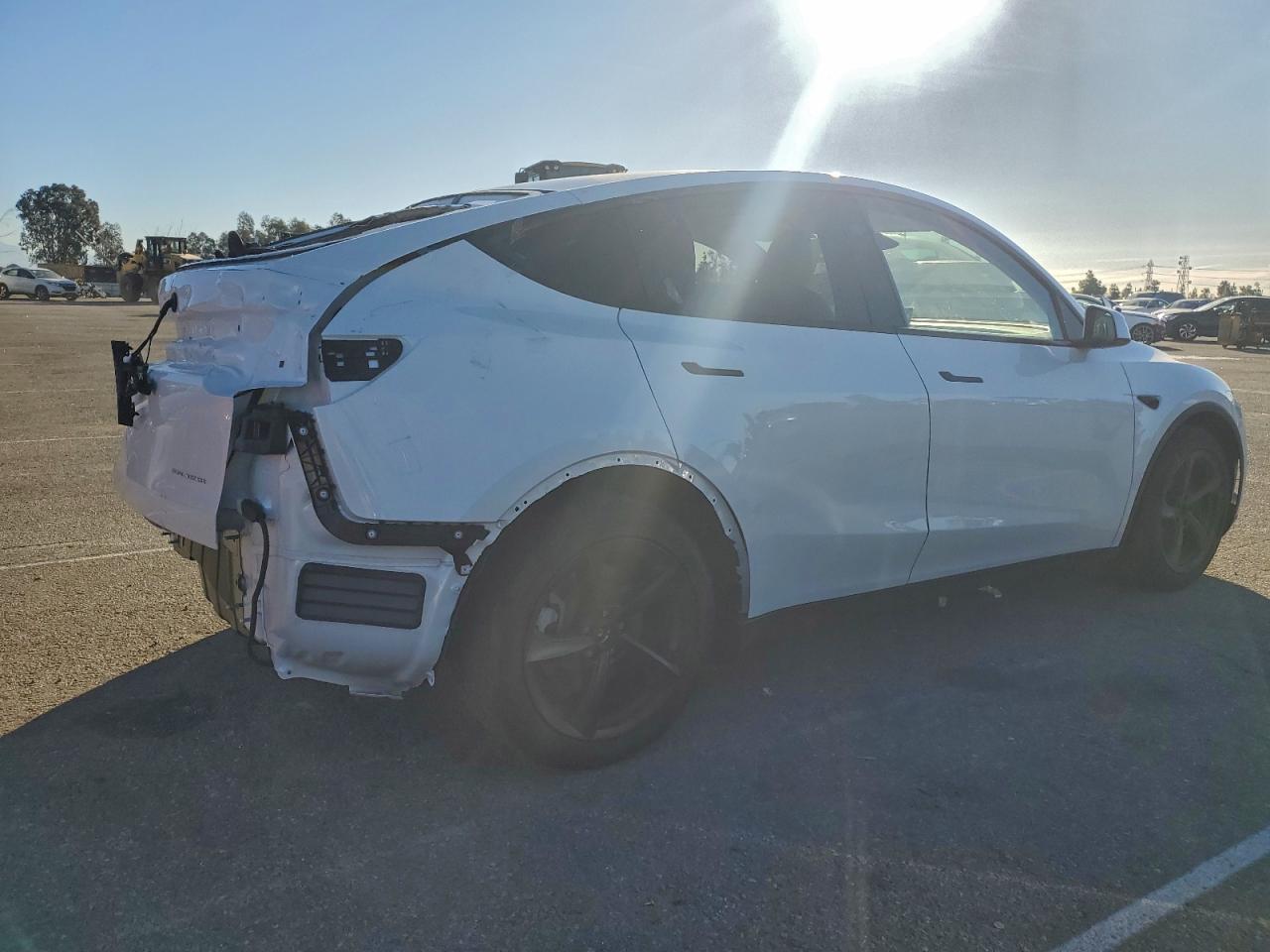 2026 Tesla Model Y - zdjęcie 3