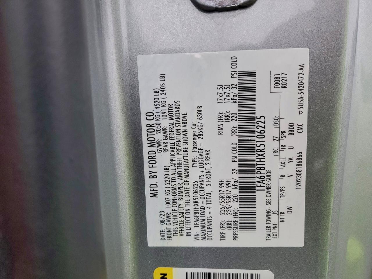 2024 Ford Mustang - zdjęcie 13