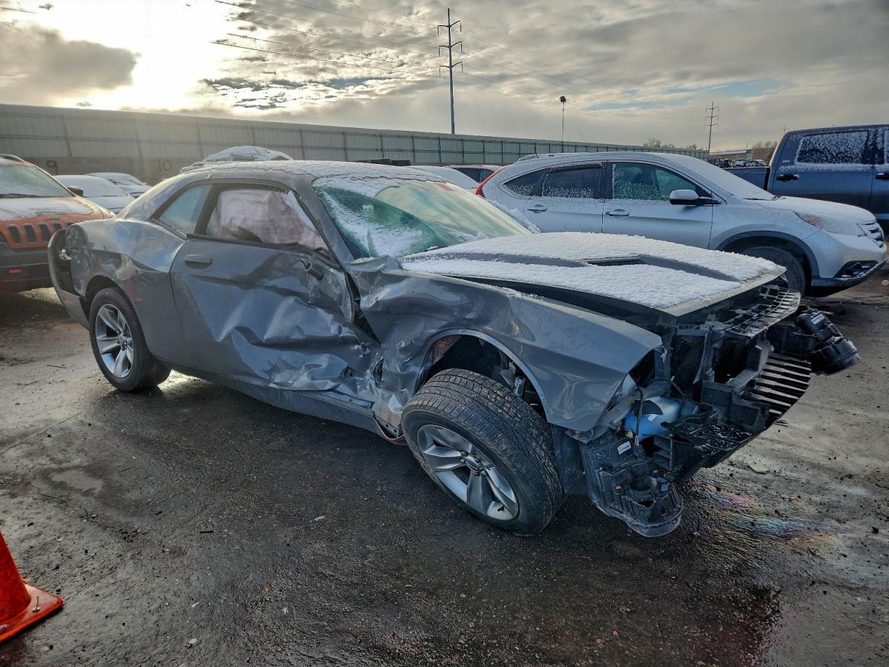 2017 Dodge Challenger Sxt - zdjęcie 4