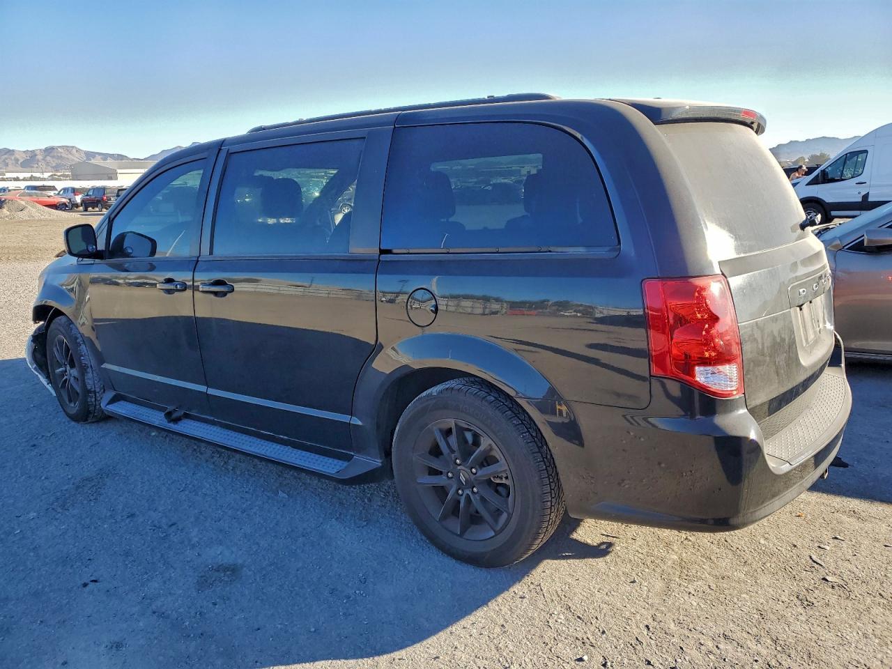 2020 Dodge Grand Caravan Se - zdjęcie 2