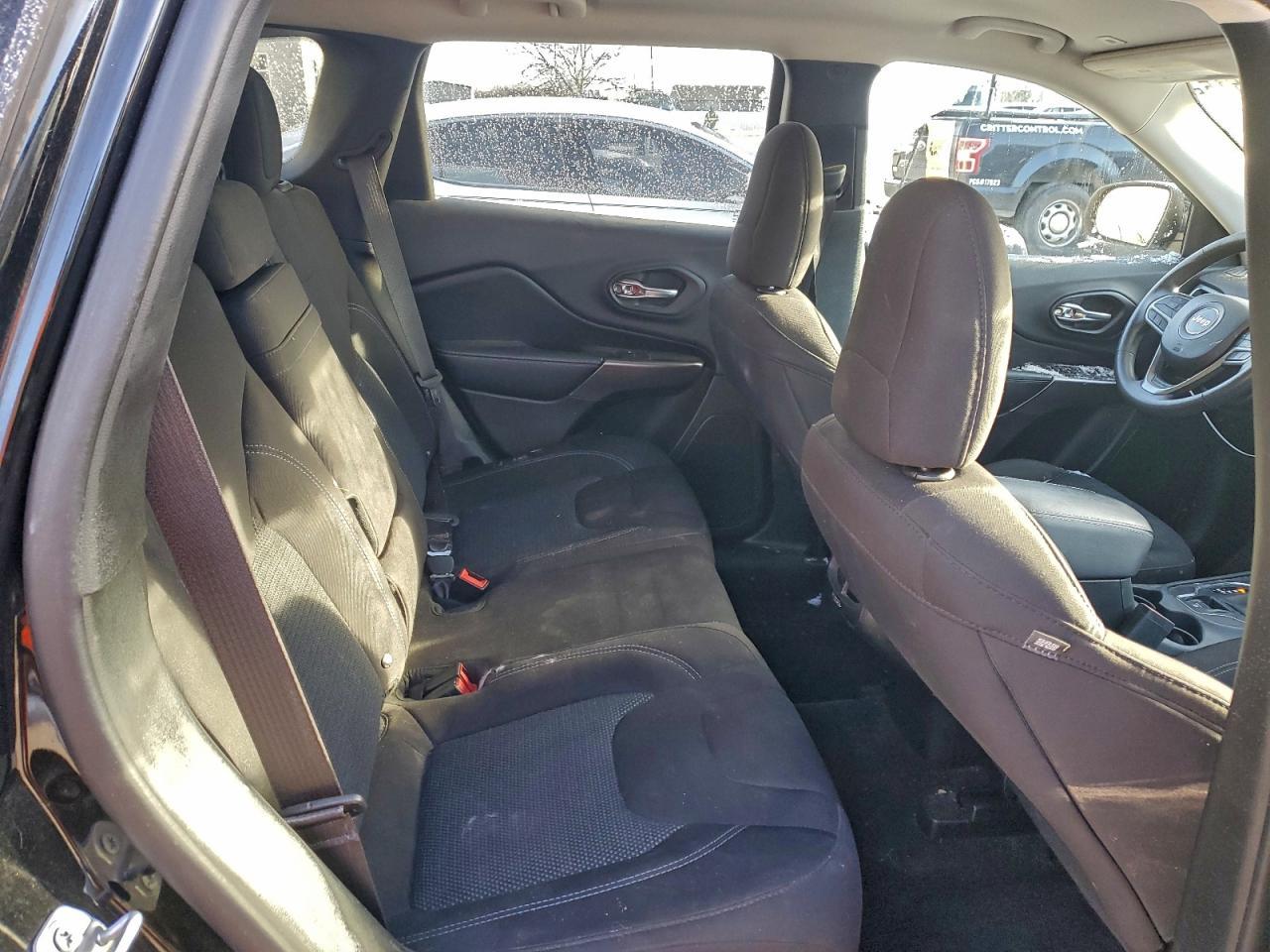 2019 Jeep Cherokee Latitude - zdjęcie 11