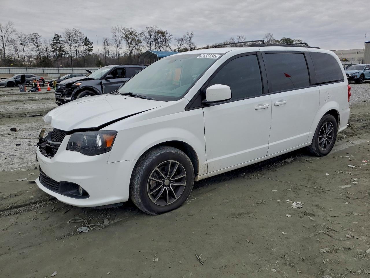 2019 Dodge Grand Caravan Sxt - zdjęcie główne