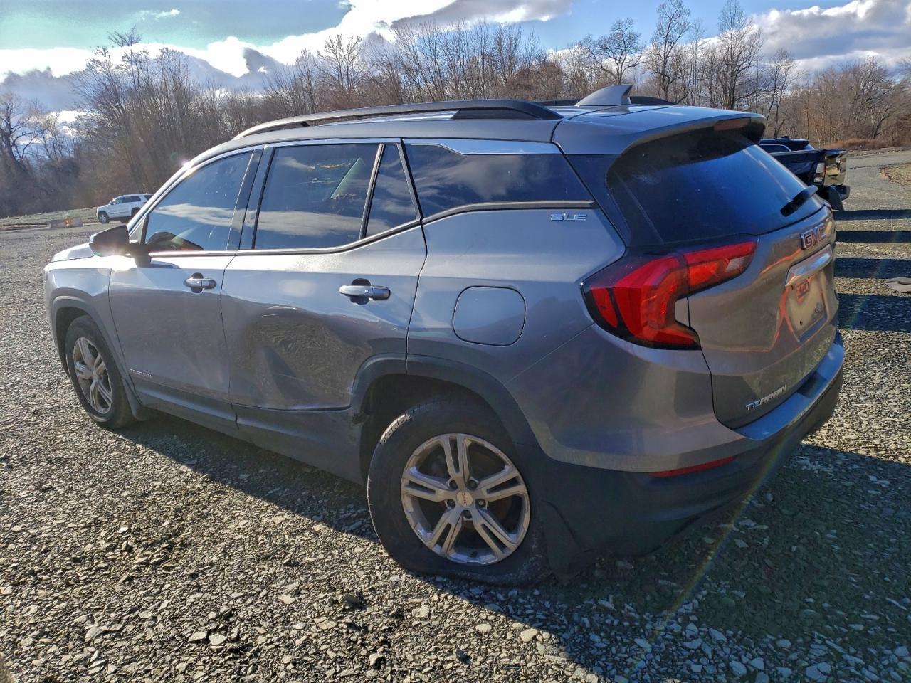 2019 GMC Terrain Sle - zdjęcie 2