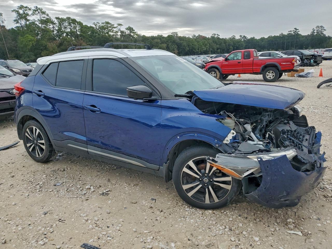 2020 Niss Kicks - zdjęcie 4