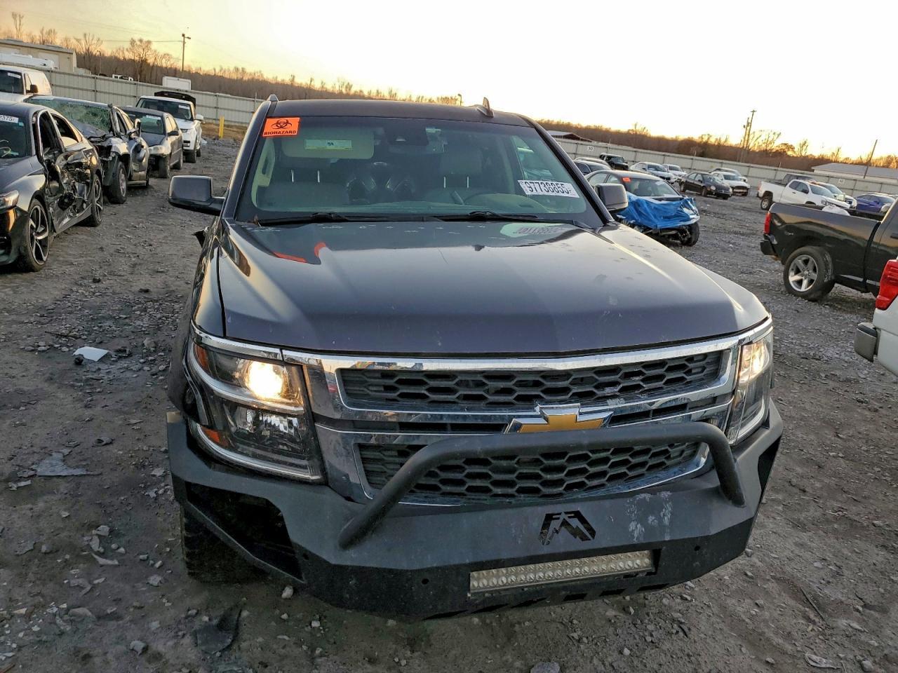 2015 Chevrolet Suburban C1500 Lt - zdjęcie 5