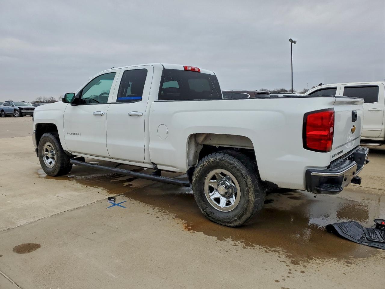 2017 Chevrolet Silverado K1500 - zdjęcie 2