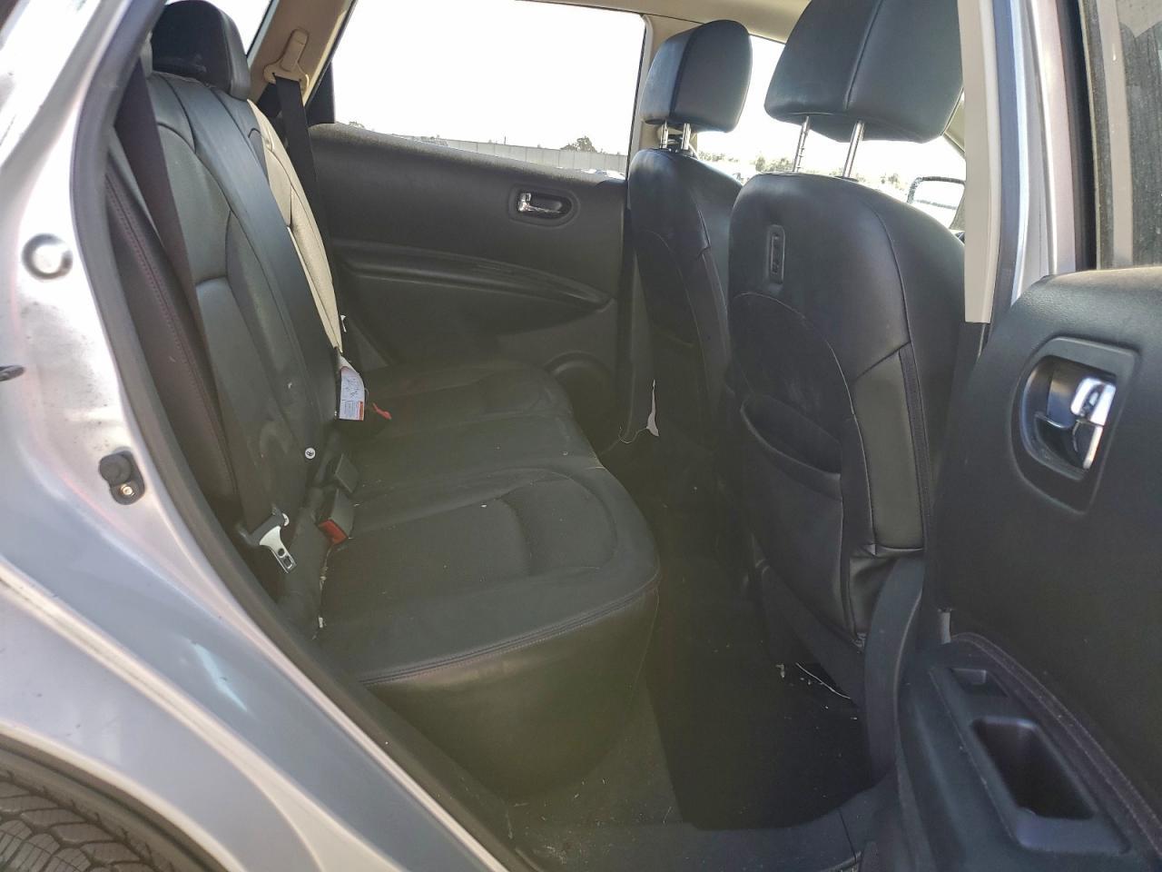 2013 Nissan Rogue S - zdjęcie 11