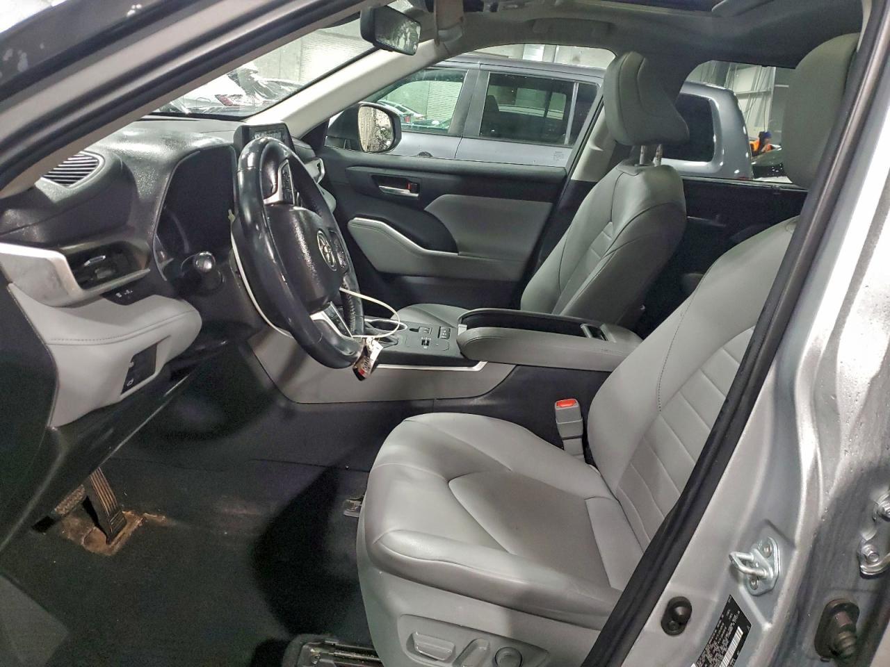 2022 Toyota Highlander Hybrid Xle - zdjęcie 7