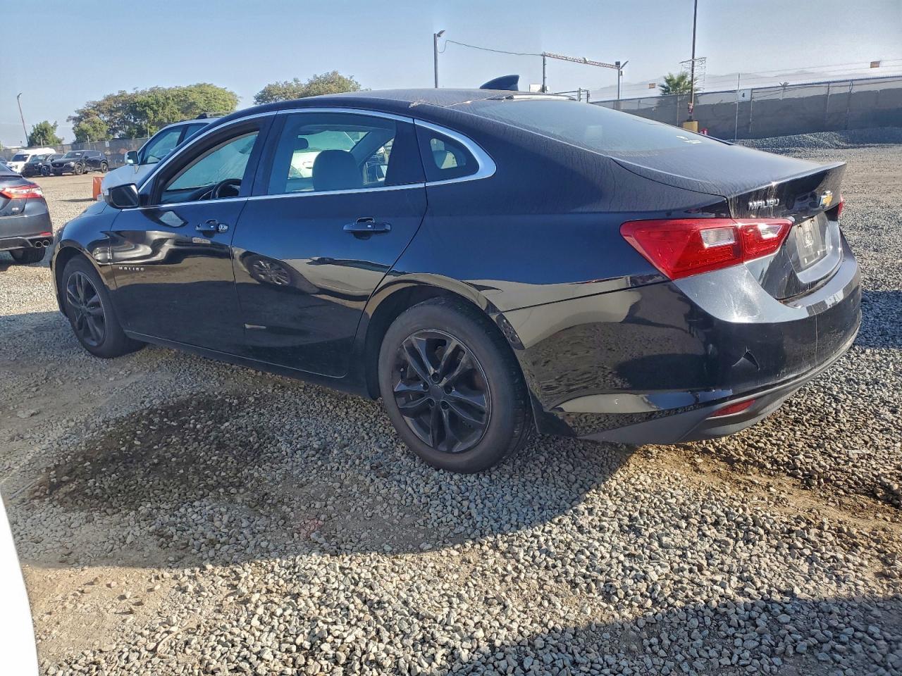 2017 Chevrolet Malibu Lt - zdjęcie 2