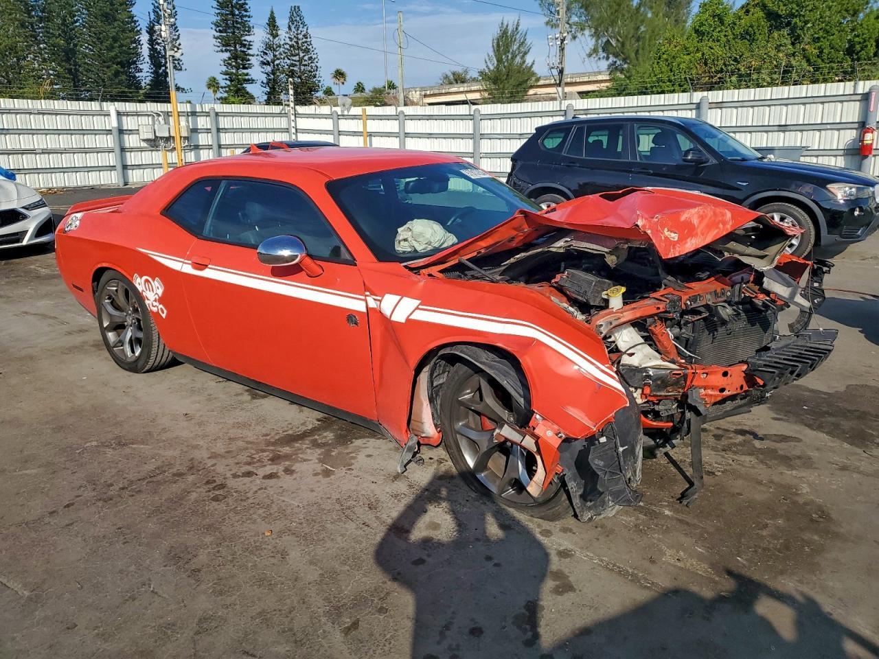 2016 Dodge Challenger Sxt - zdjęcie 4