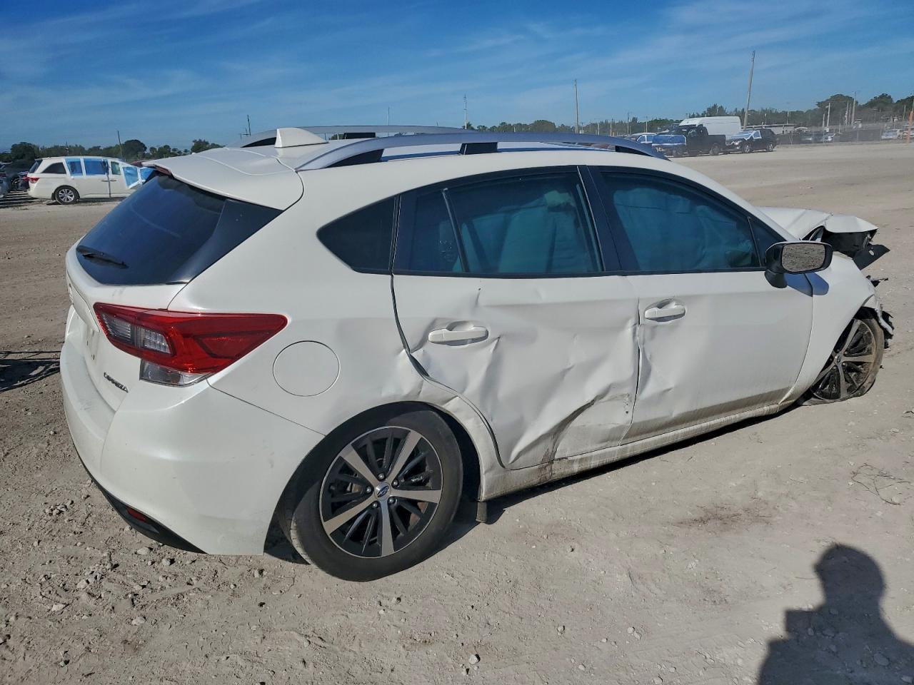 2021 Subaru Impreza Premium - zdjęcie 3