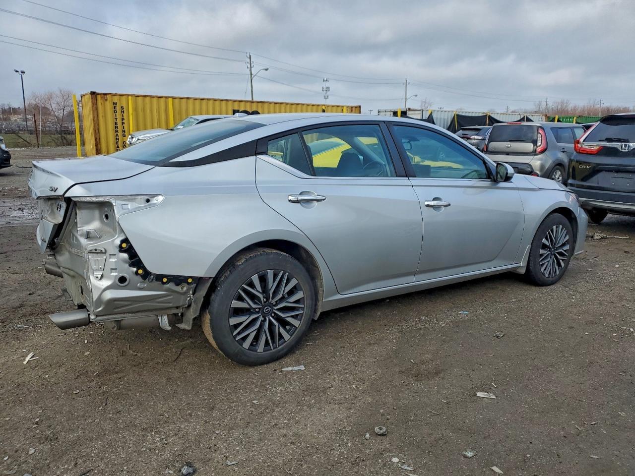 2023 Nissan Altima Sv - zdjęcie 3