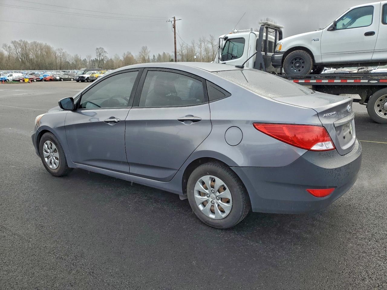 2016 Hyundai Accent Se - zdjęcie 2
