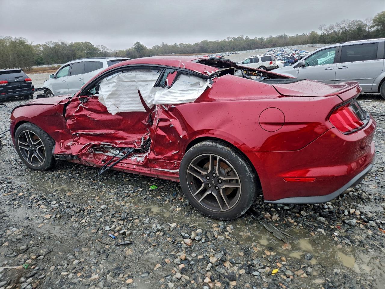 2018 Ford Mustang - zdjęcie 2