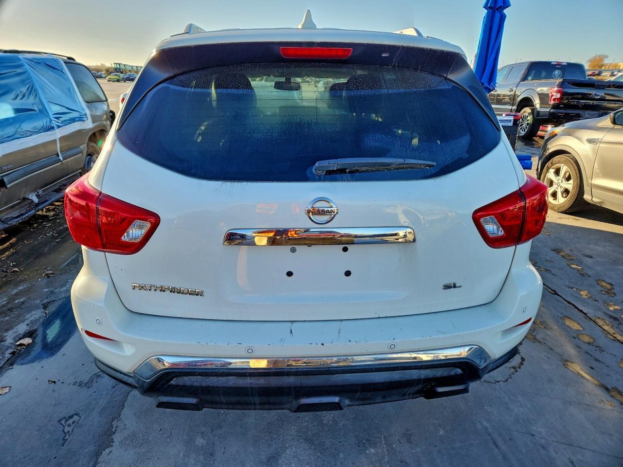 2019 Nissan Pathfinder S - zdjęcie 6