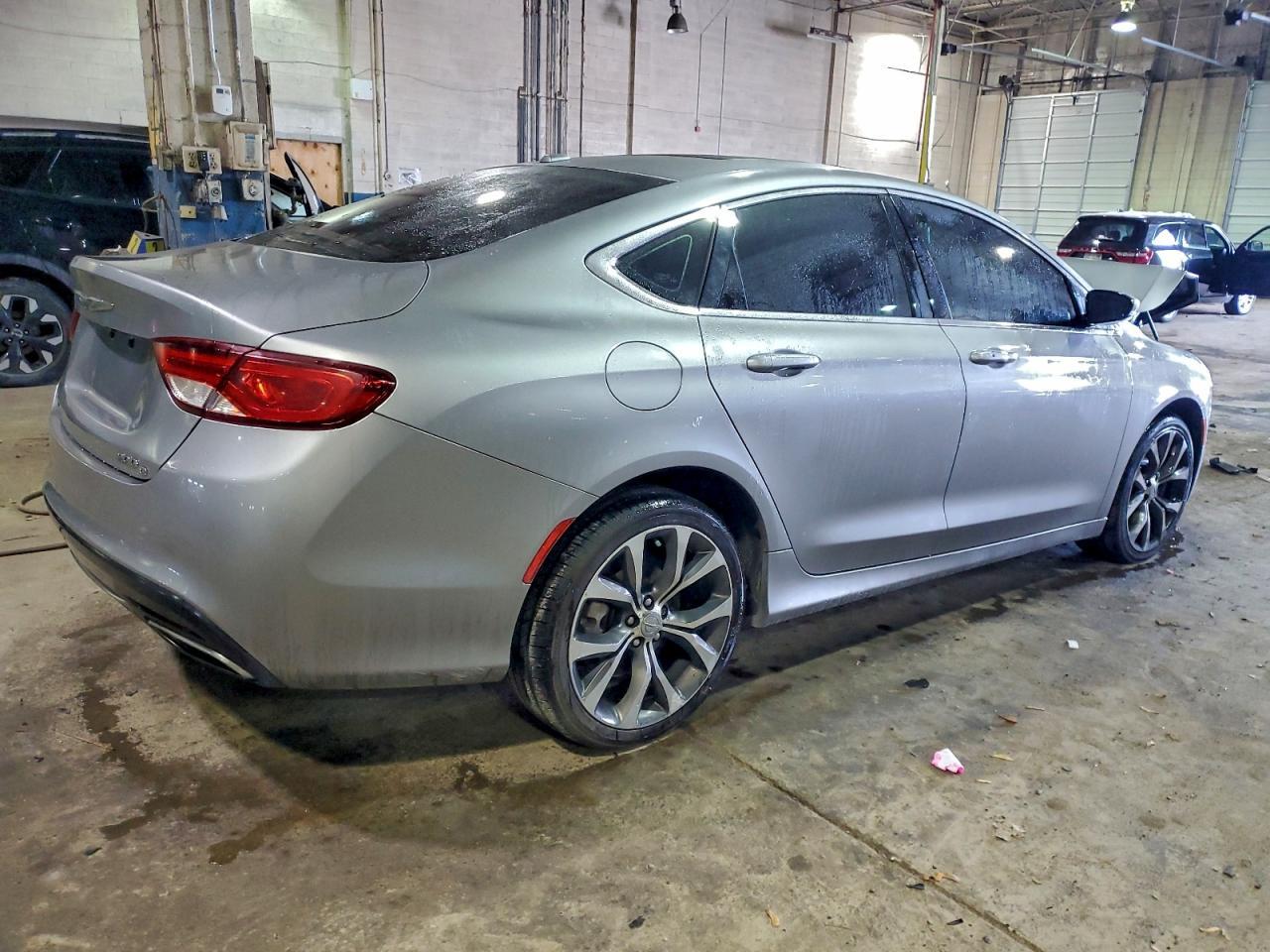 2016 Chrysler 200 C - zdjęcie 3