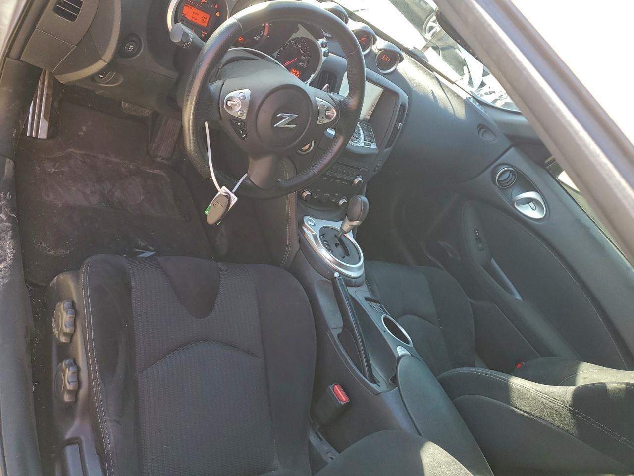 2017 Nissan 370Z Base - zdjęcie 8