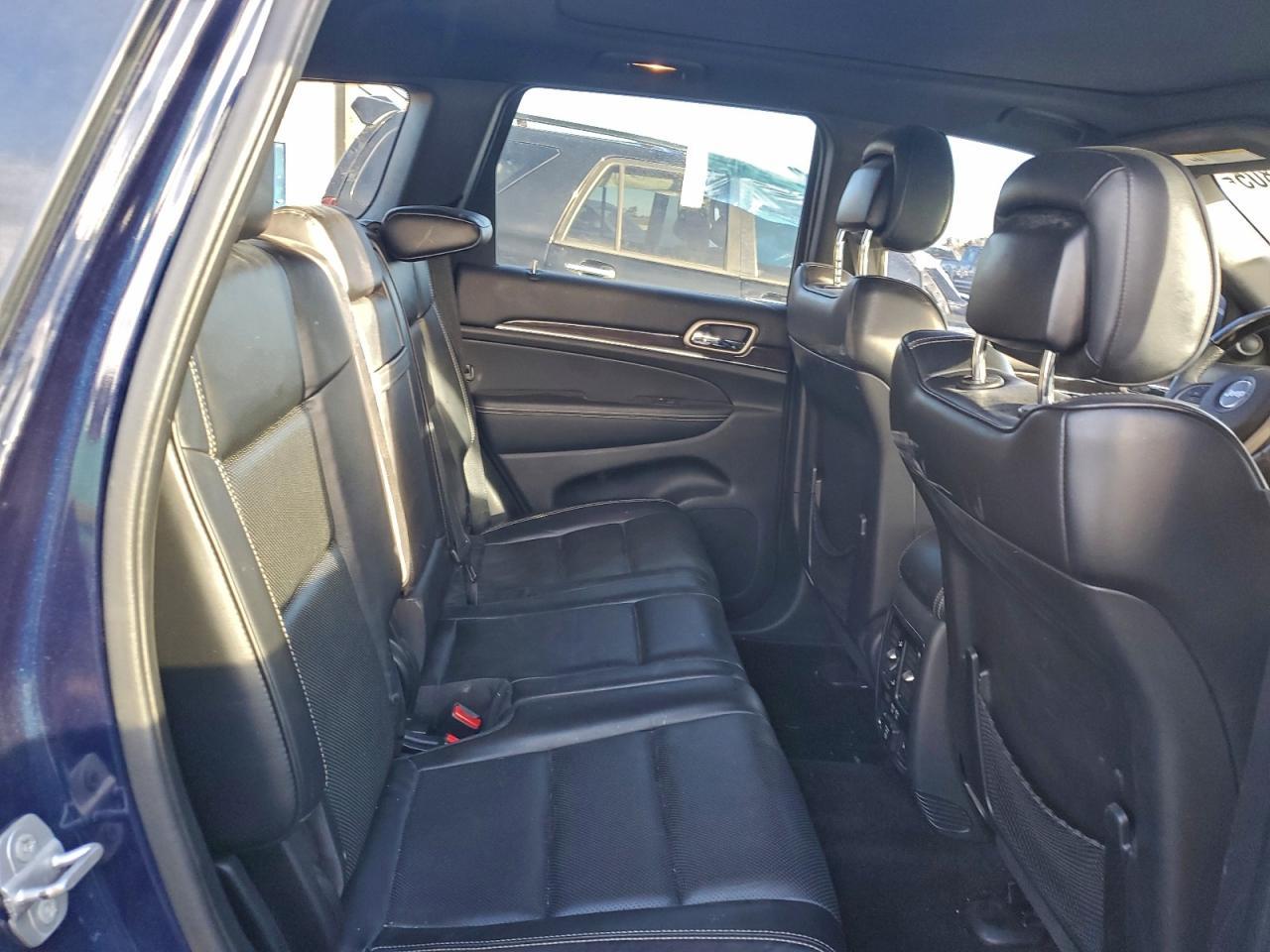 2015 Jeep Grand Cherokee Overland - zdjęcie 10