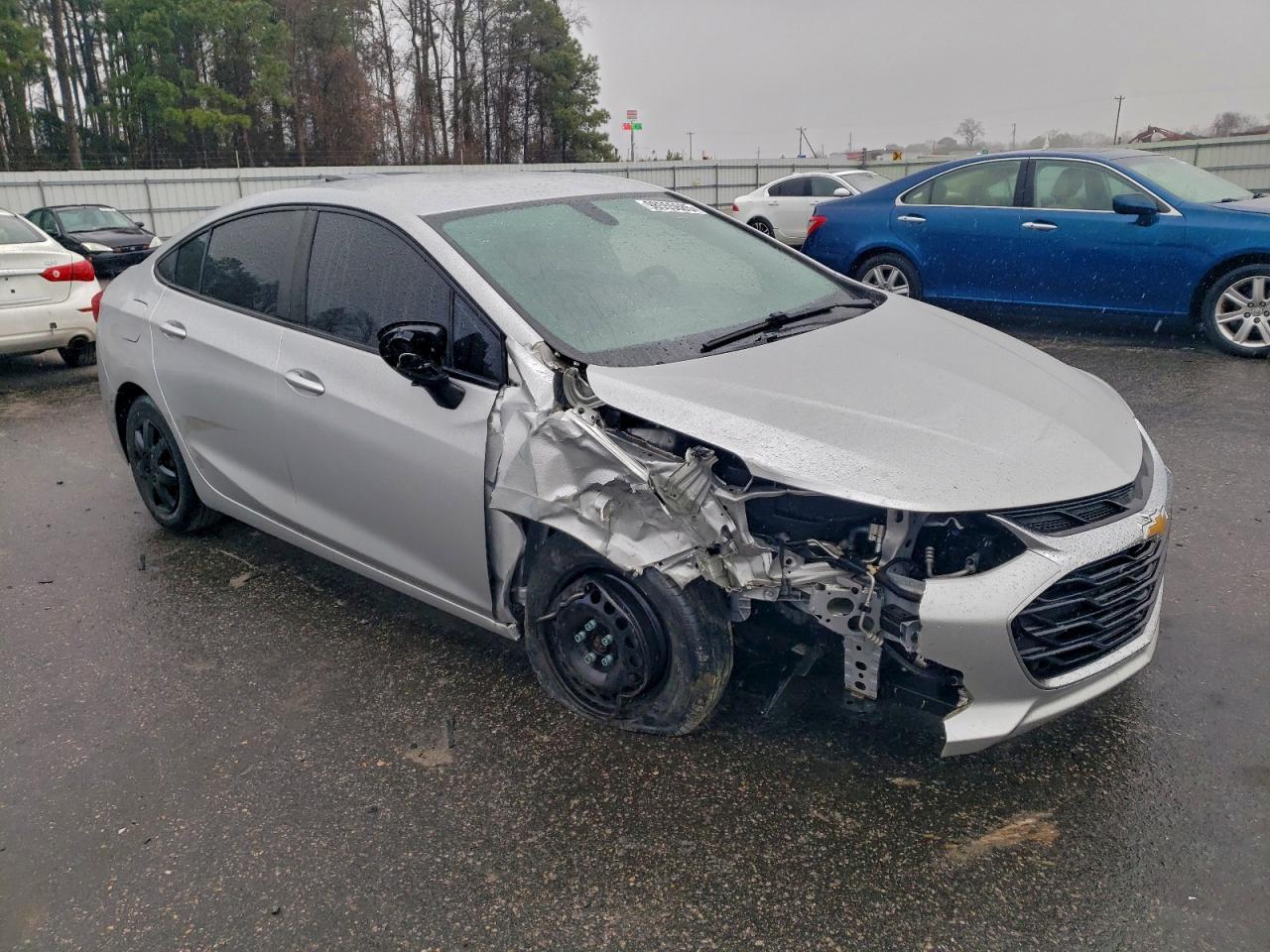 2019 Chevrolet Cruze Ls - zdjęcie 4
