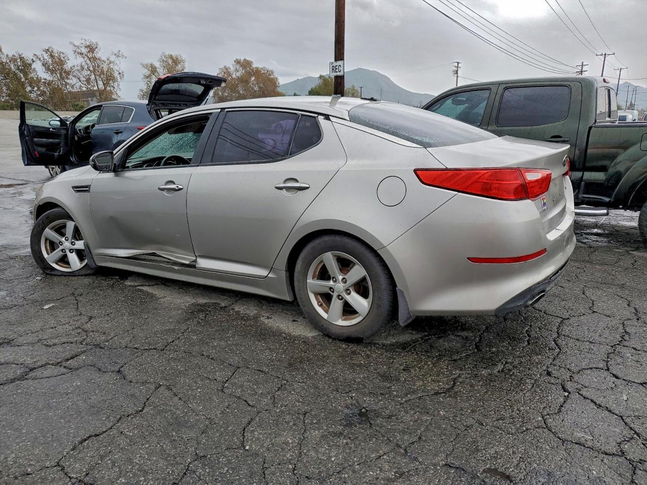 2015 Kia Optima Lx - zdjęcie 2