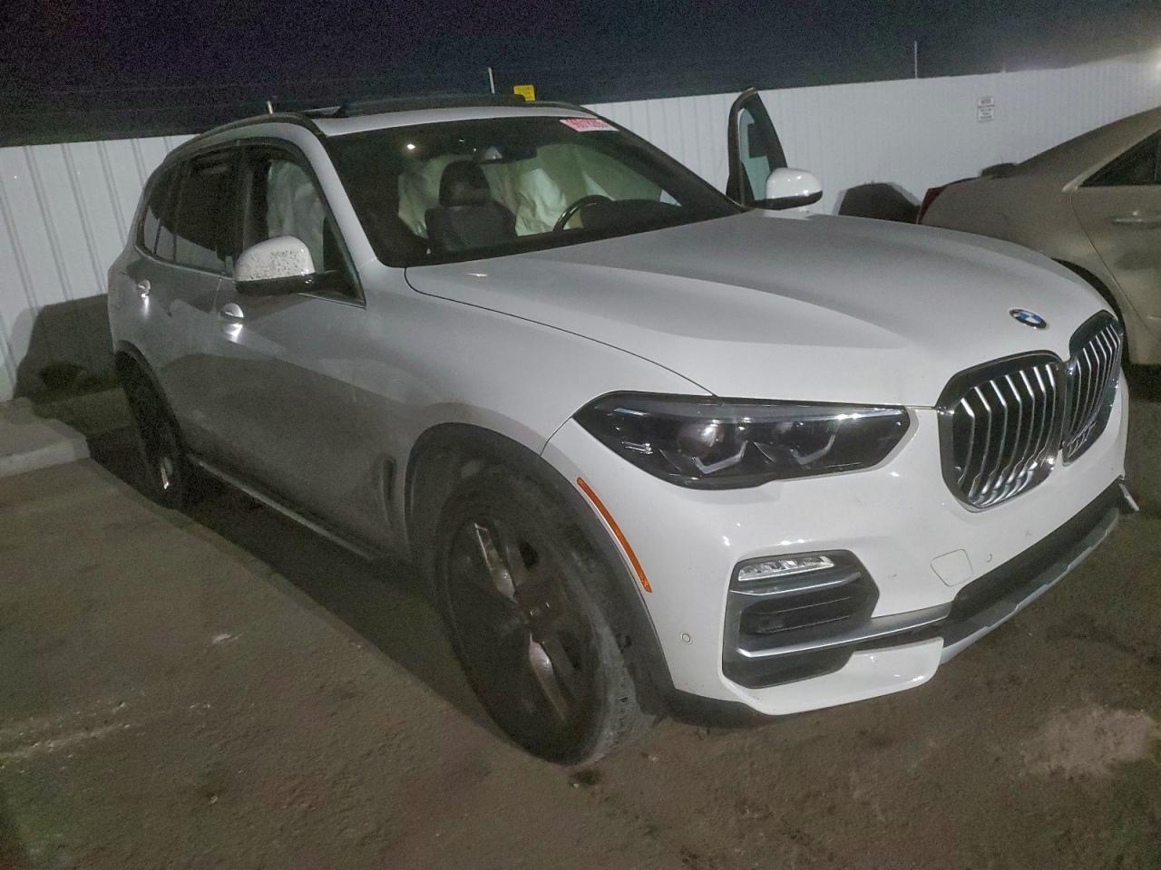 2019 BMW X5 xDrive40I - zdjęcie 4