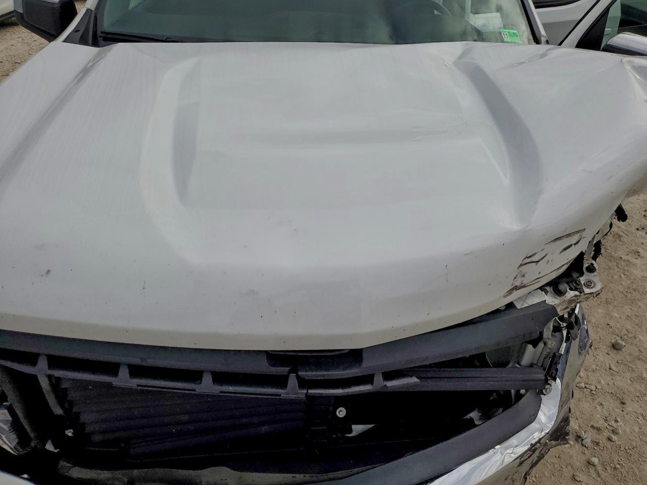 2021 Chevrolet Silverado K1500 Lt - zdjęcie 11