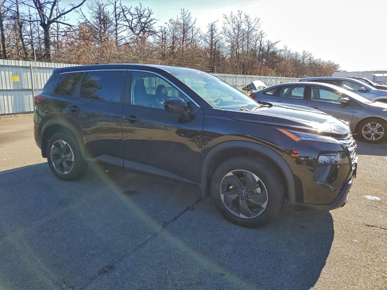 2024 Nissan Rogue Sv - zdjęcie 4