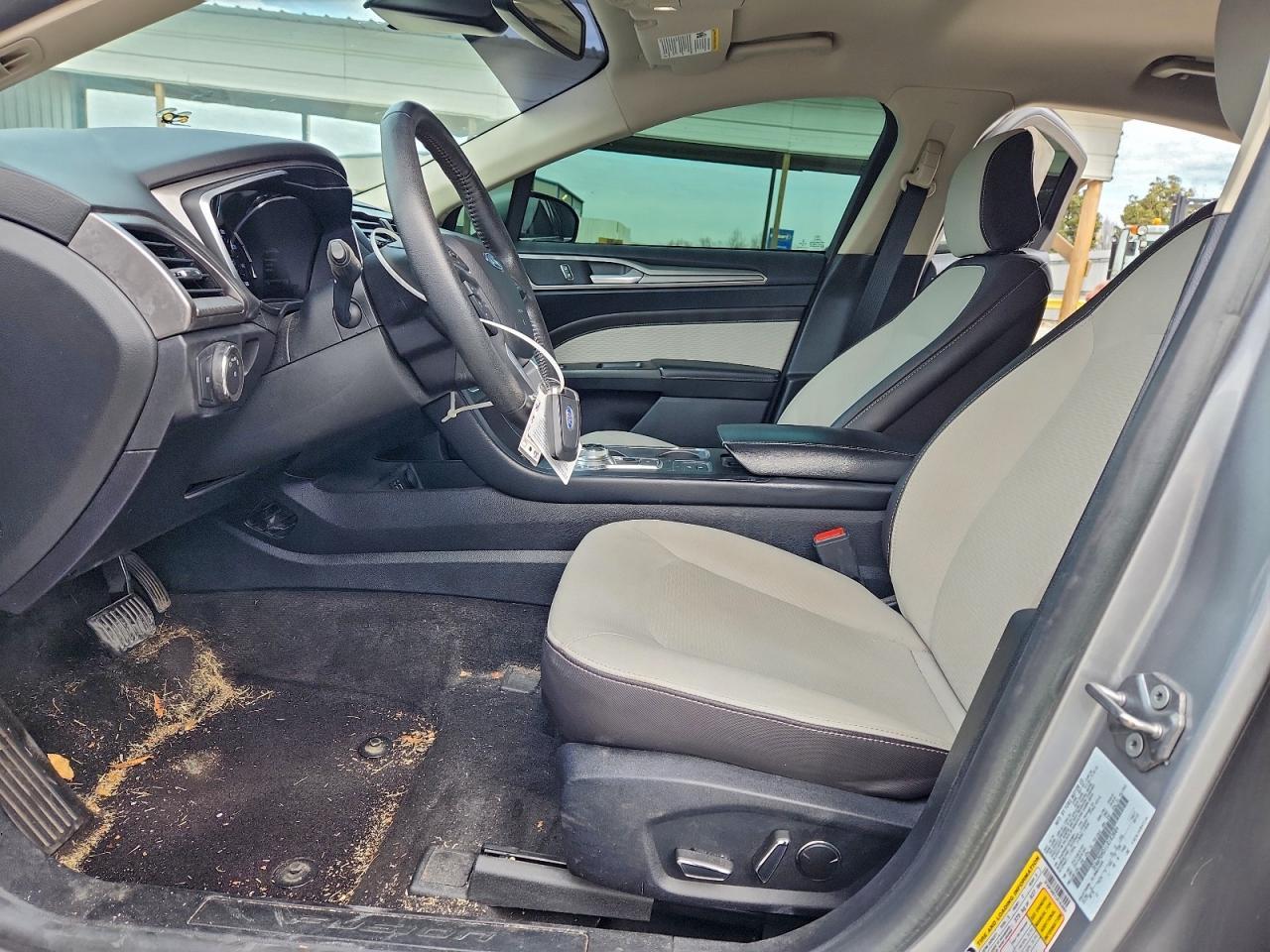 2020 Ford Fusion - zdjęcie 7