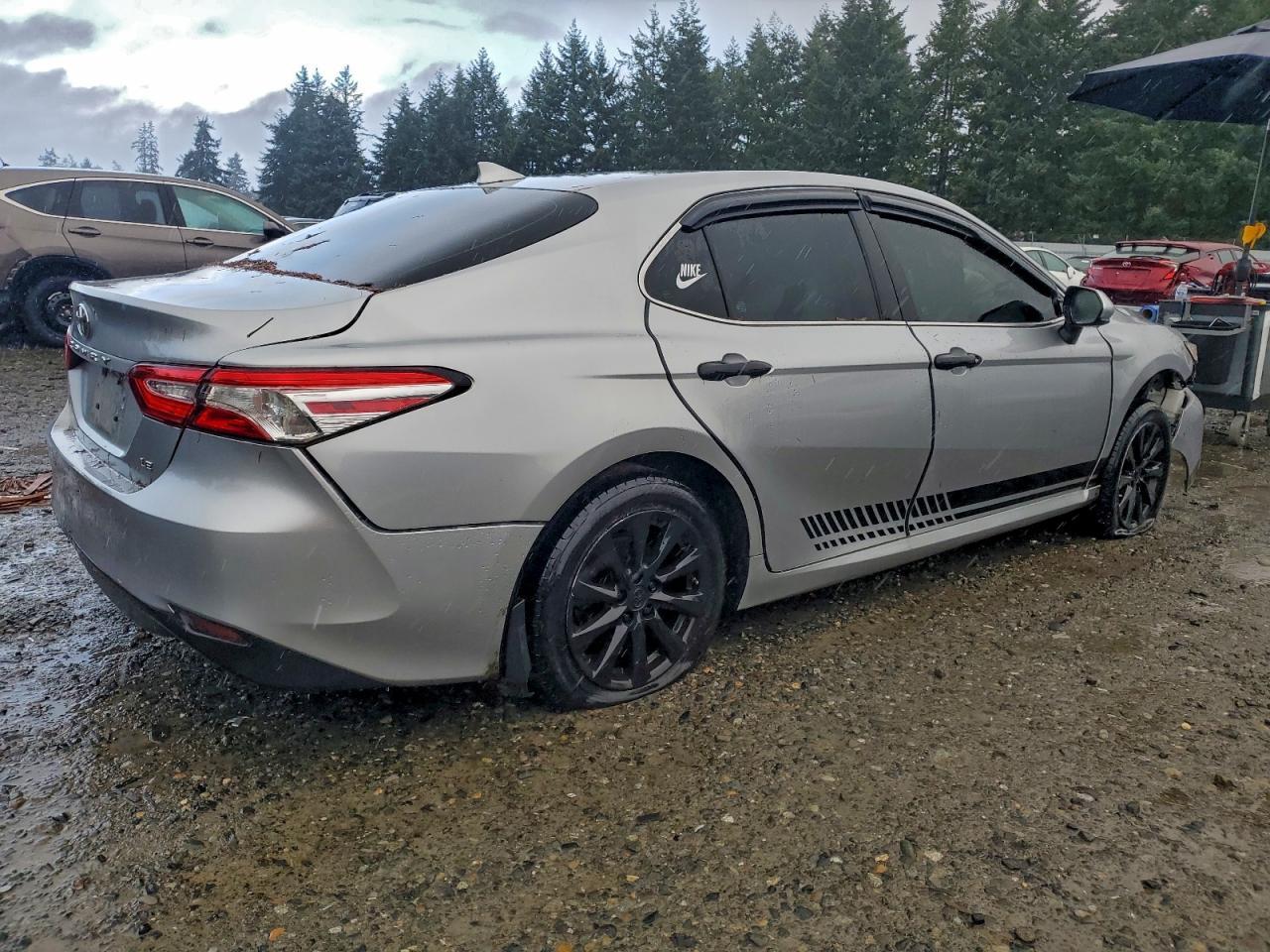 2019 Toyota Camry L - zdjęcie 3