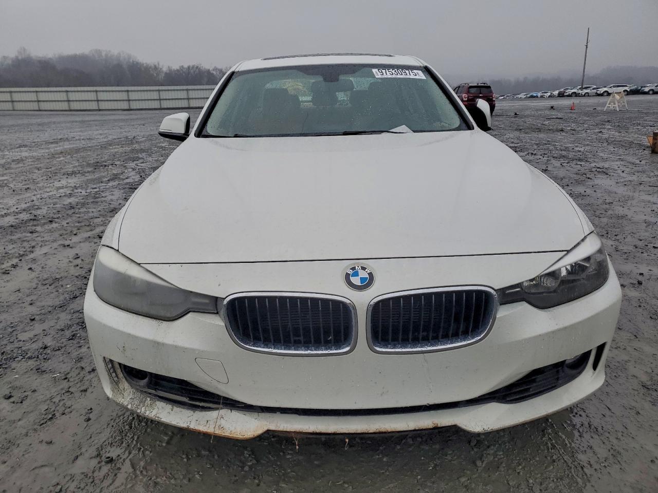 BMW Seria 3 - zdjęcie 5