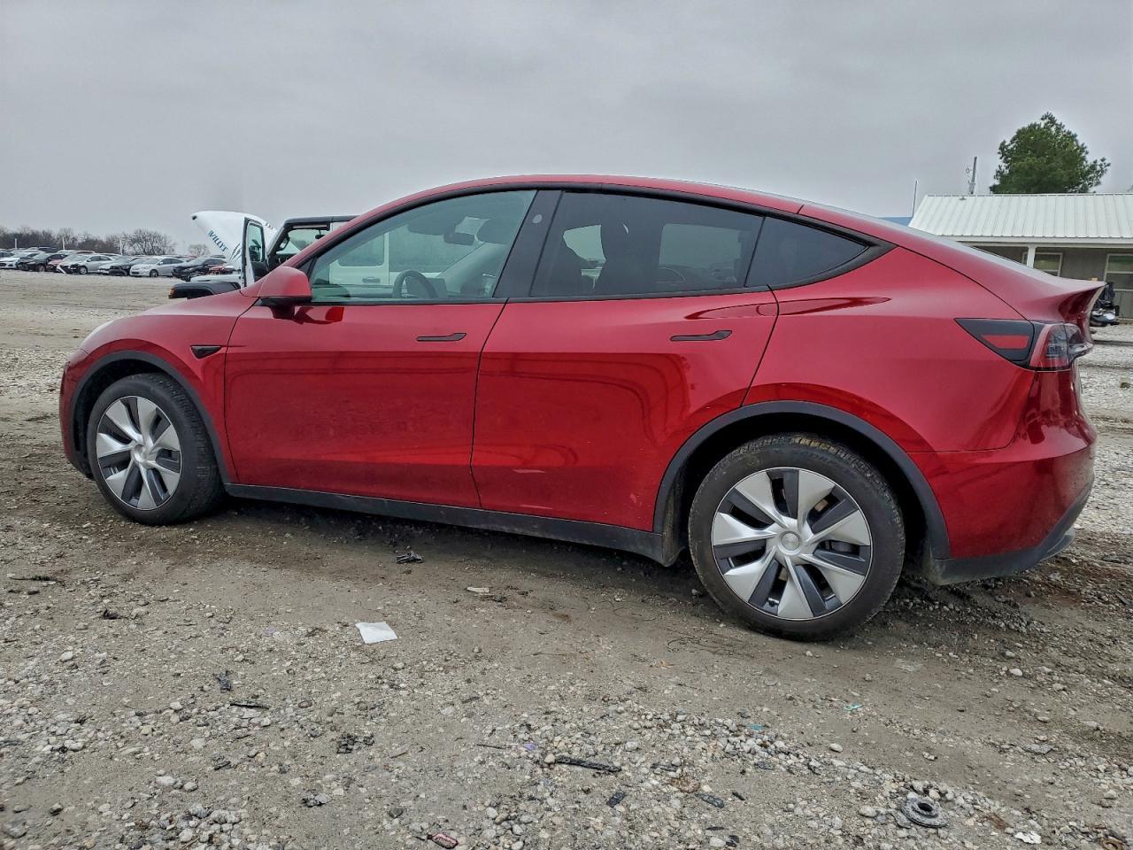 2024 Tesla Model Y - zdjęcie 2