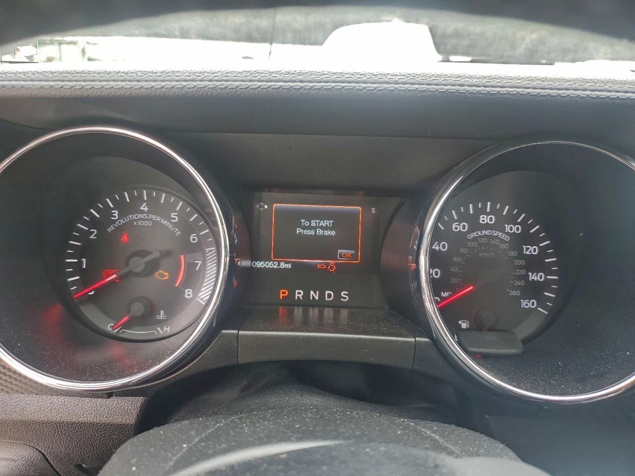 2017 Ford Mustang - zdjęcie 9