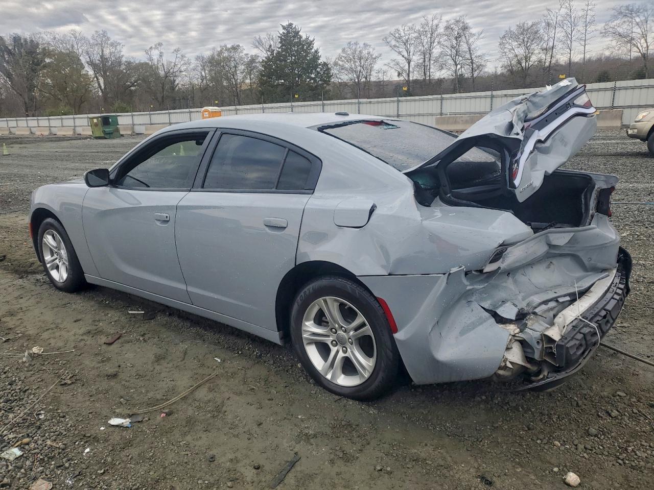 2022 Dodge Charger Sxt - zdjęcie 2