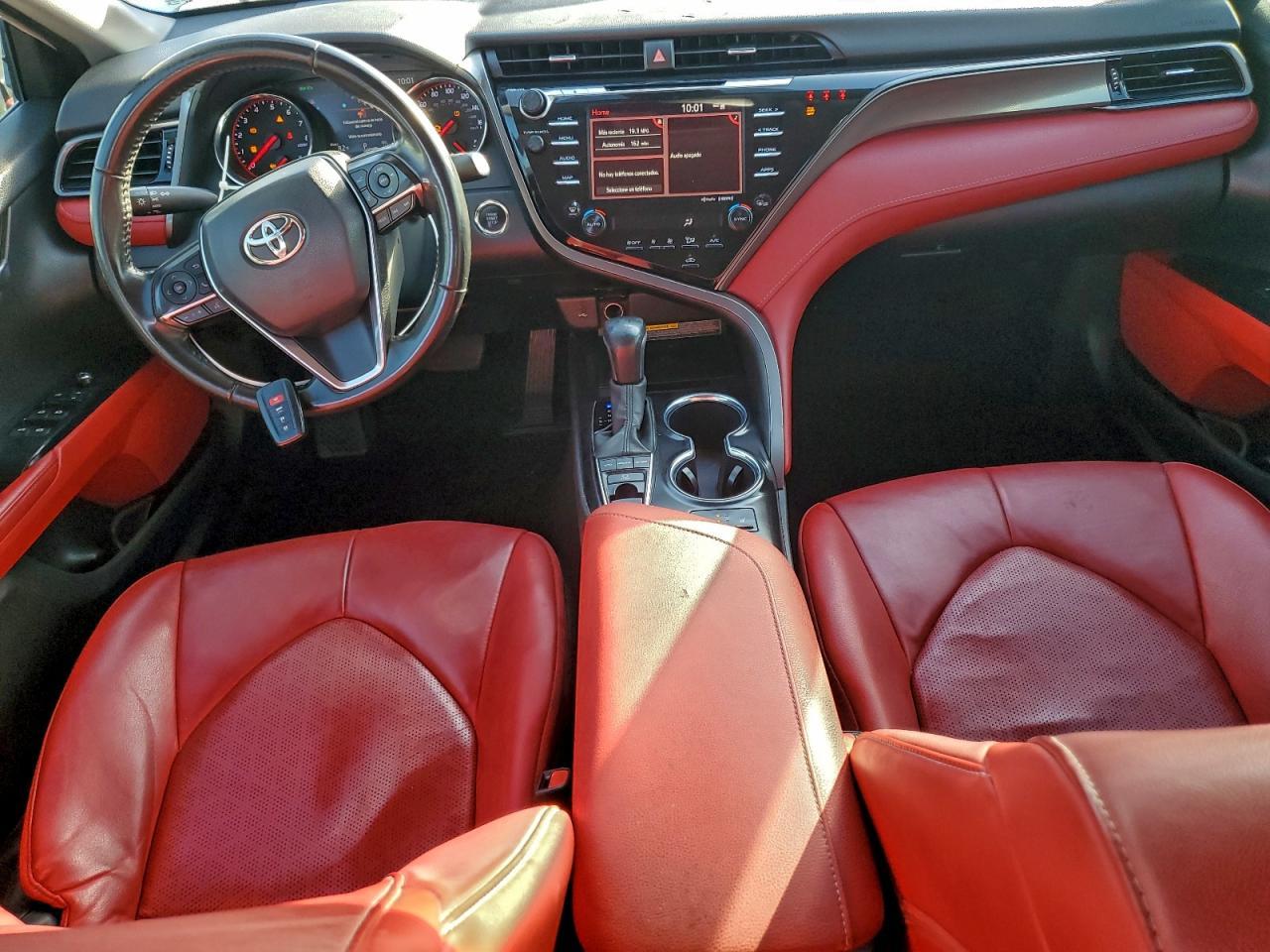 2020 Toyota Camry - zdjęcie 8