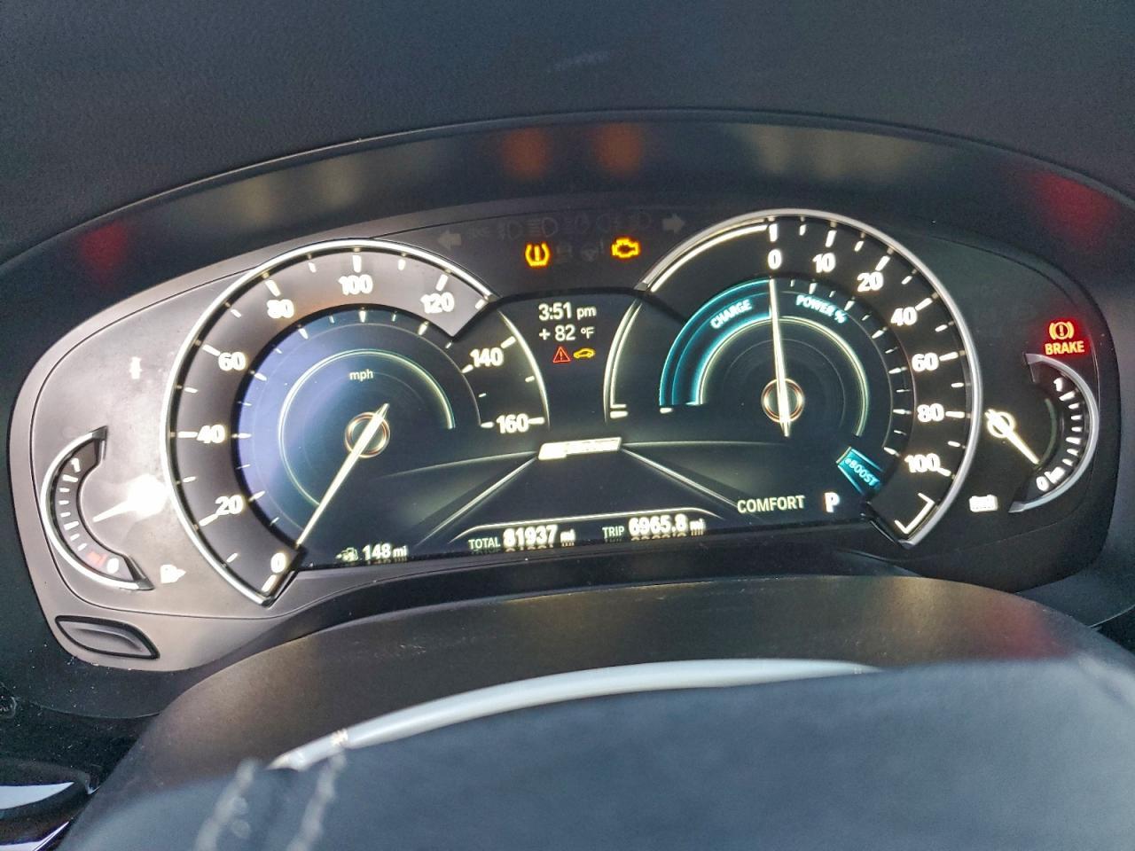 2018 BMW 530Xe - zdjęcie 9
