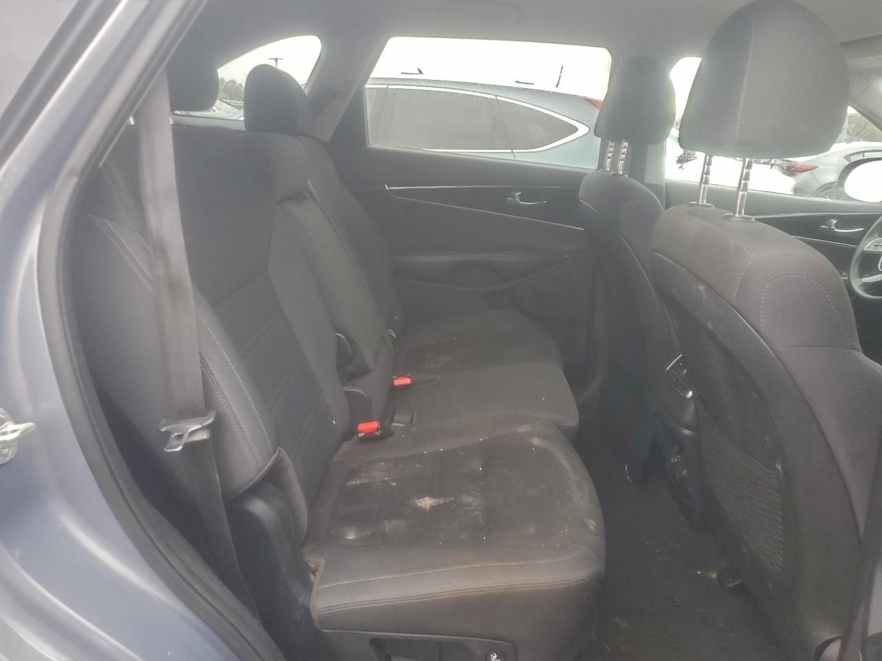 2020 Kia Sorento S - zdjęcie 11