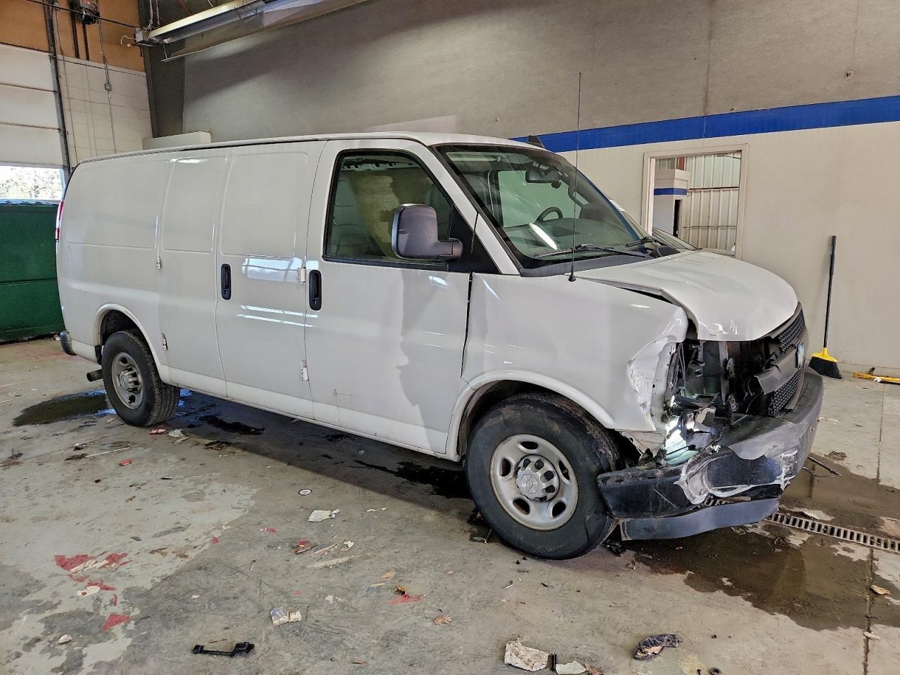 2018 Chevrolet Express G2500 - zdjęcie 4